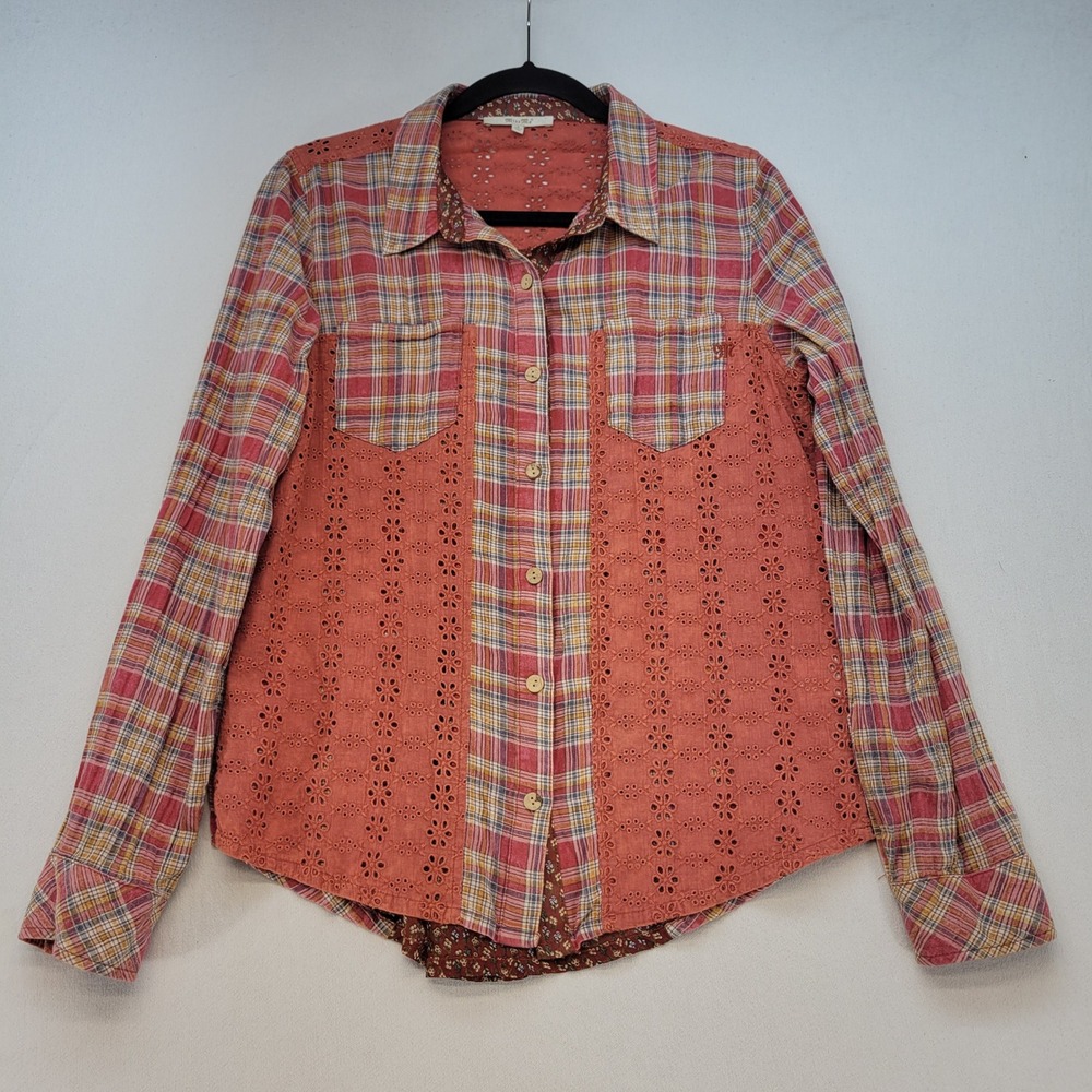 Miss Me Button Down Shirt Womens Small Red Plaid Eyelet Lace Western Mixed Media